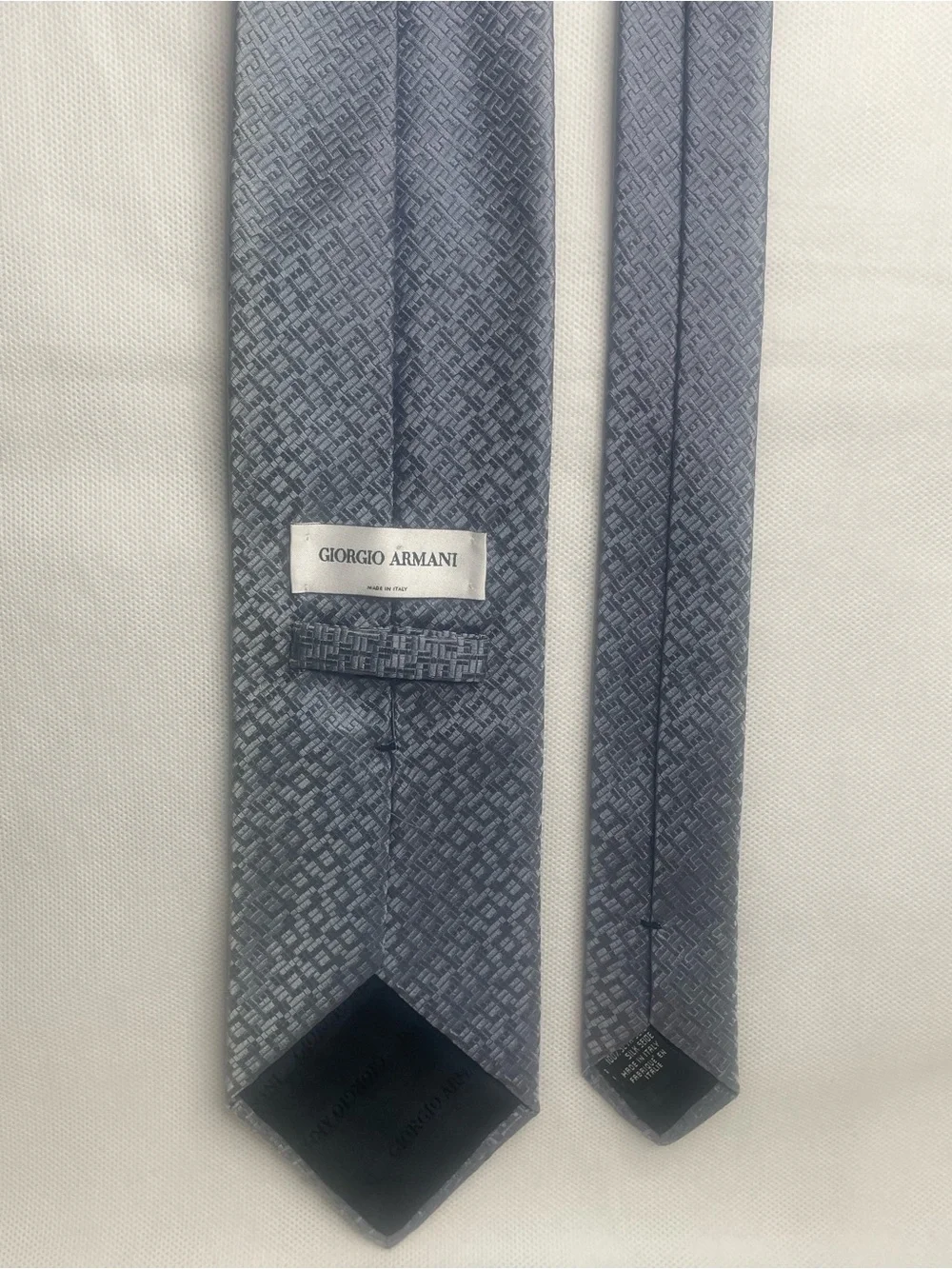 Giorgio Armani Textured Repp Silk Tie Geometric Silver Gray Preppy Style Necktie